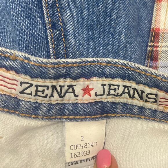 Vintage High Rise Mom Zena Jean Shorts - Picture 6 of 10